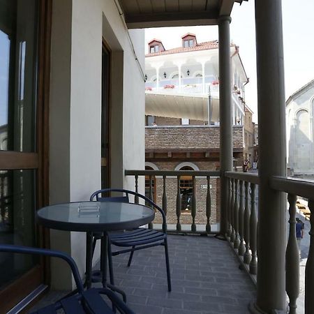 Proper Apartment - Duplex Home Tbilisi Buitenkant foto