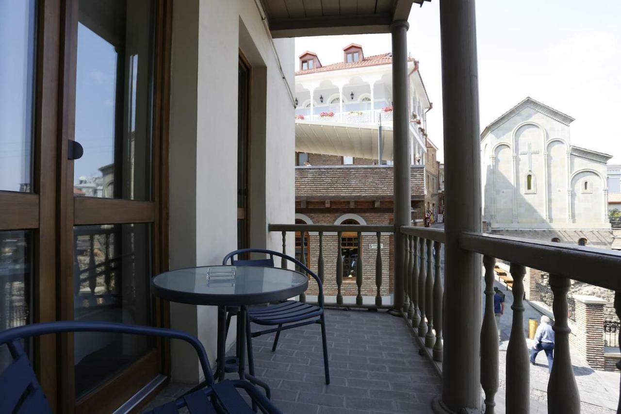 Proper Apartment - Duplex Home Tbilisi Buitenkant foto