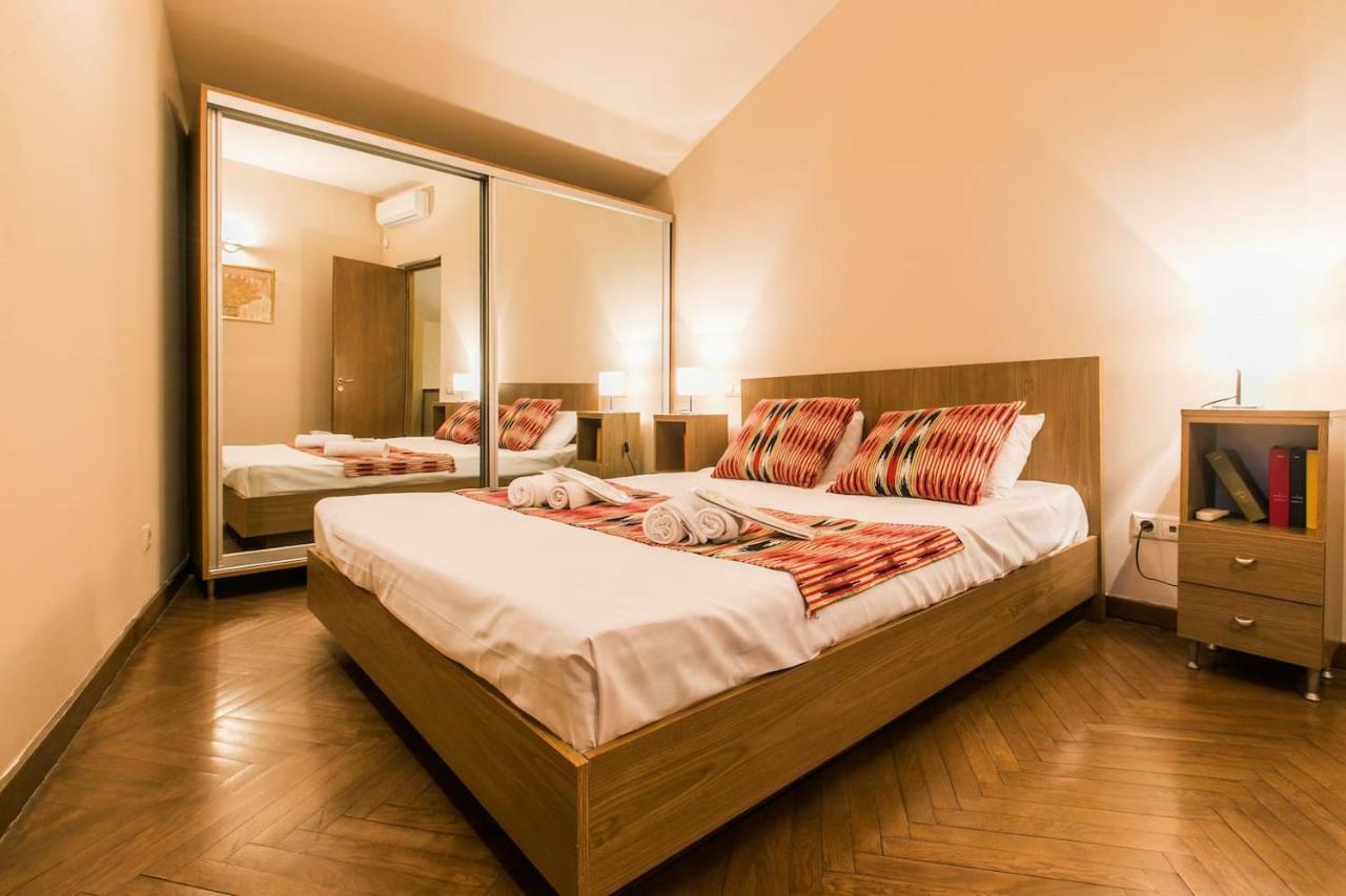 Proper Apartment - Duplex Home Tbilisi Buitenkant foto