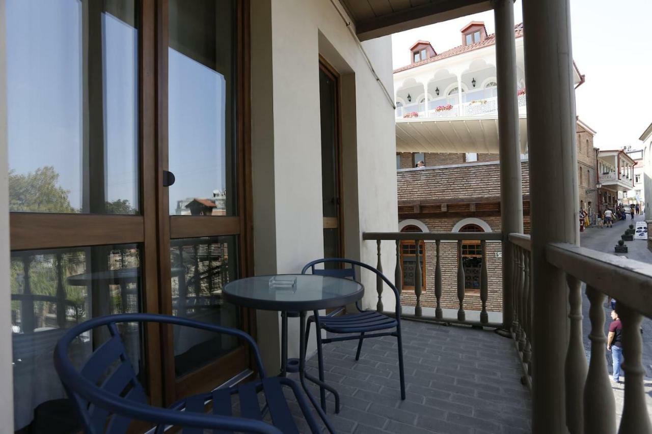 Proper Apartment - Duplex Home Tbilisi Buitenkant foto