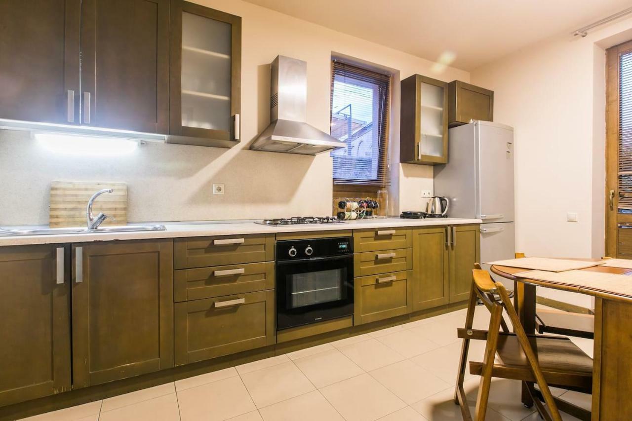 Proper Apartment - Duplex Home Tbilisi Buitenkant foto